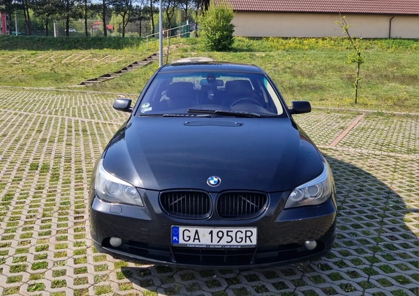 BMW Seria 5 cena 33900 przebieg: 235000, rok produkcji 2006 z Gdynia małe 79